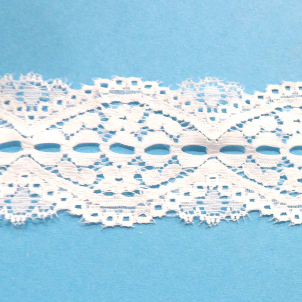 10 metres or Pale Ivory Floral Design Double Edge Stretch Lace with Slotted Holes in Centre 48mm wide clearance loose in a bag