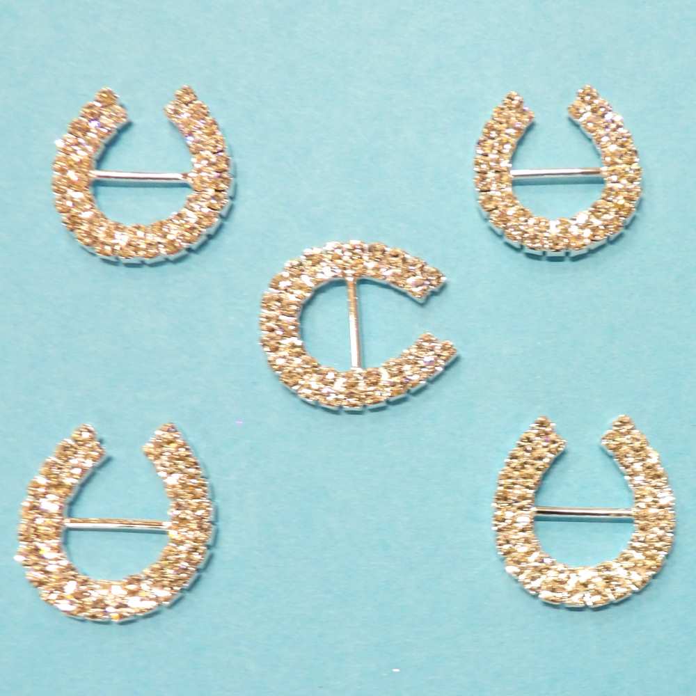 10 Horse Shoe Shaped Buckles with a 14mm bar 2 rows of Sparkly Diamantes Set In Silver Colour Metal size 28mm clearance