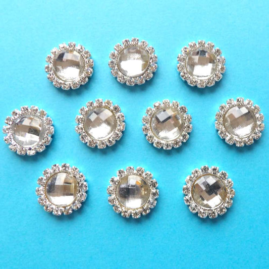 10 Round shape with sparkly diamantes and 12mm Clear Stone in centre flat back size 18mm clearance