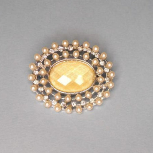 Metal brooch with pearls light cream stone and diamantes size 42mm x 47mm clearance