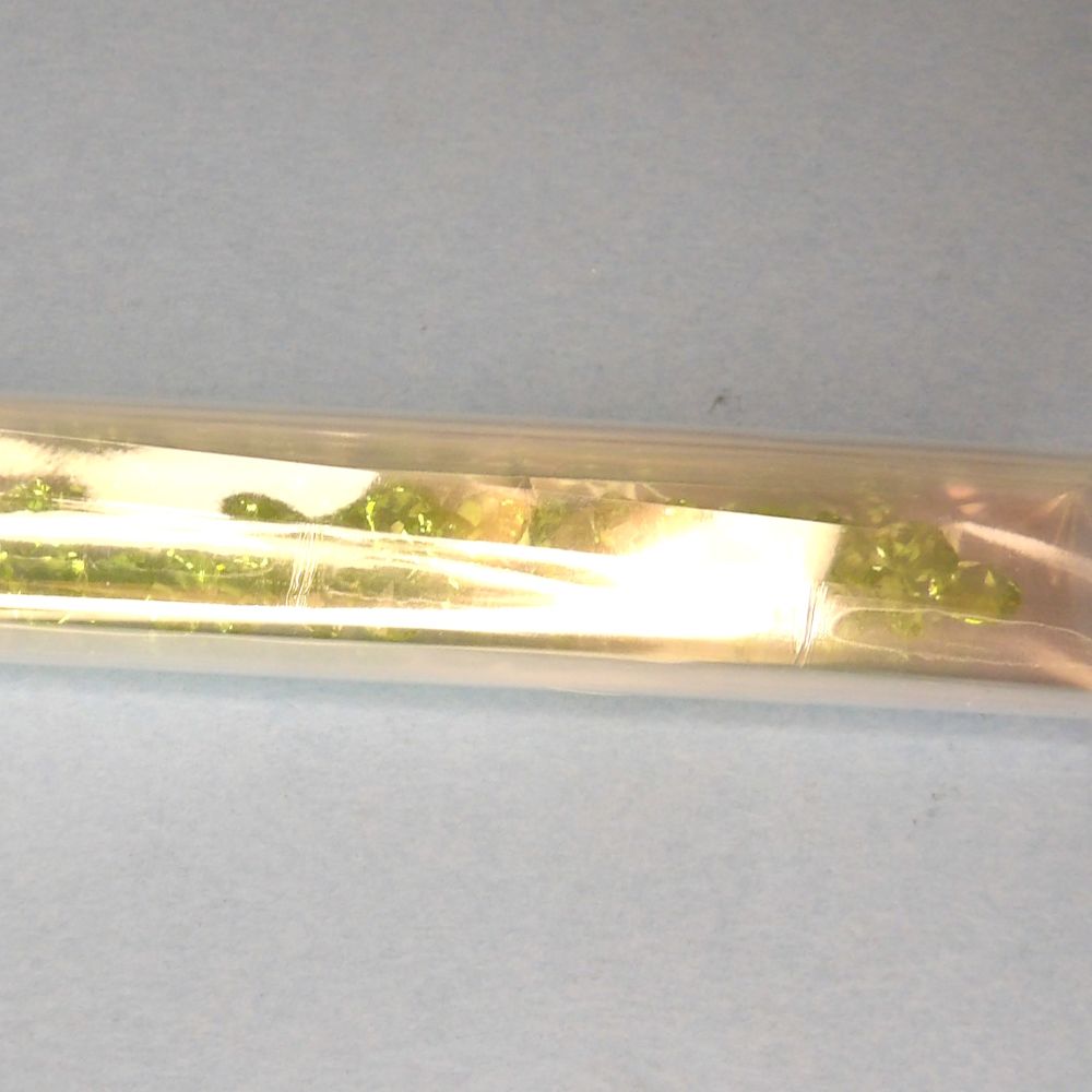36 x Quality Unfoiled Crystal Diamantes for making jewellery Pointed Cut SS29 approximately 6mm choice of colour clearance
