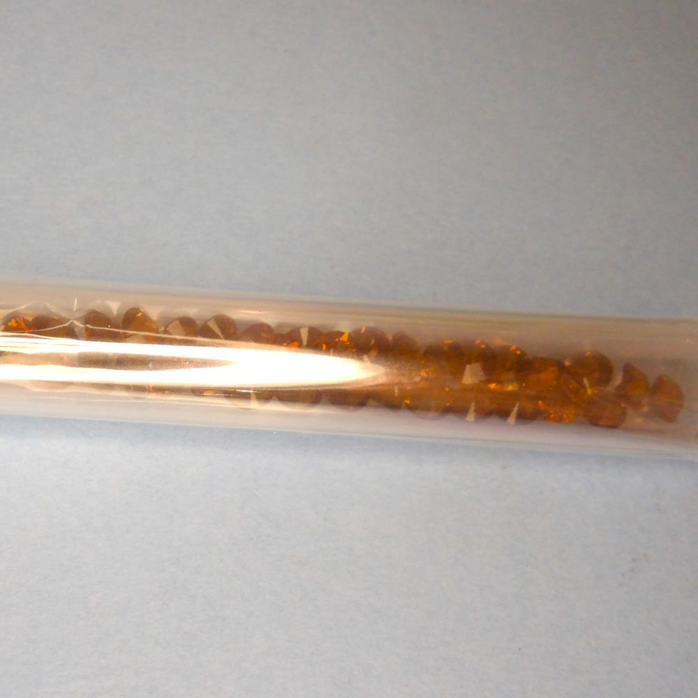 36 x Quality Unfoiled Crystal Diamantes for making jewellery Pointed Cut SS29 approximately 6mm choice of colour clearance