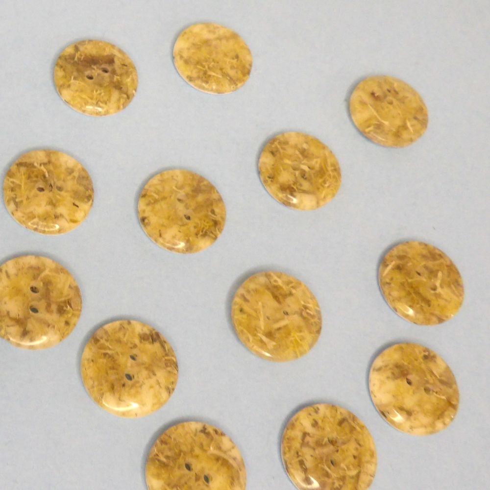 Only One Lot Of 227 Wood Chip Design Fawn 2 Hole Buttons in 4 Sizes
