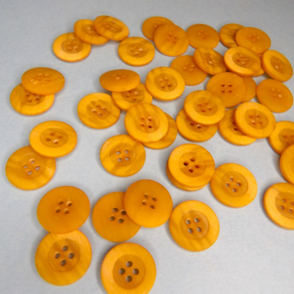 100 Light Caramel Colour 4 hole Buttons shaded design 18mm clearance
