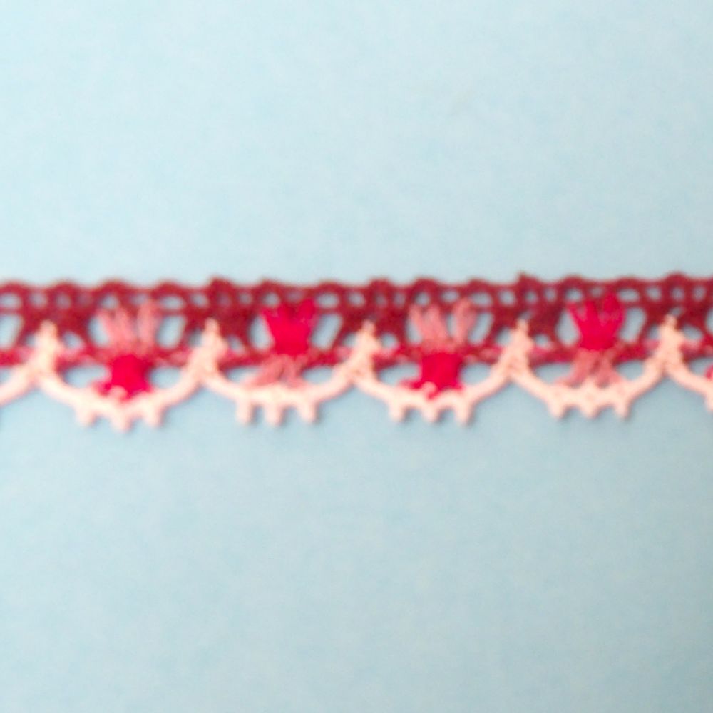 20 Metres Of Cotton Type Lace Maroon With Light Pink Edge 17mm Wide Clearance