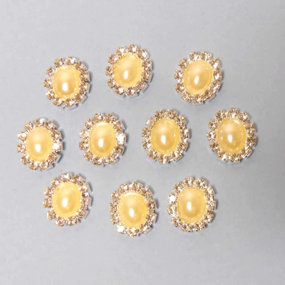 10 Oval Pearl And Sparkly Diamantes Silver Colour Metal Flat Back Trims Size 14mm x 16mm clearance