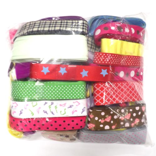 100 Fancy ribbon bundles 3 metres on each packs vary in types of ribbon