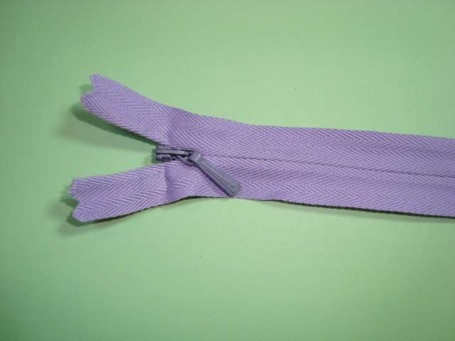 10 Invisible Concealed zips size 18cm / 7 inch choice of colour