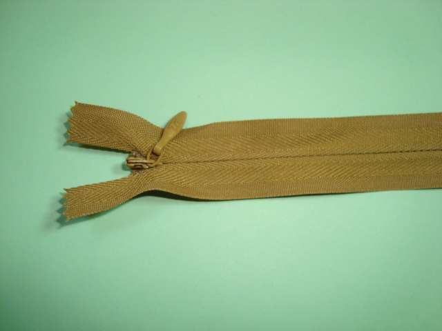 10 Invisible Concealed zips size 36cm / 14 inch choice of colour