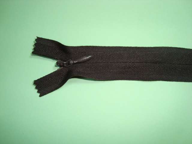 10 Invisible Concealed zips size 18cm / 7 inch choice of colour
