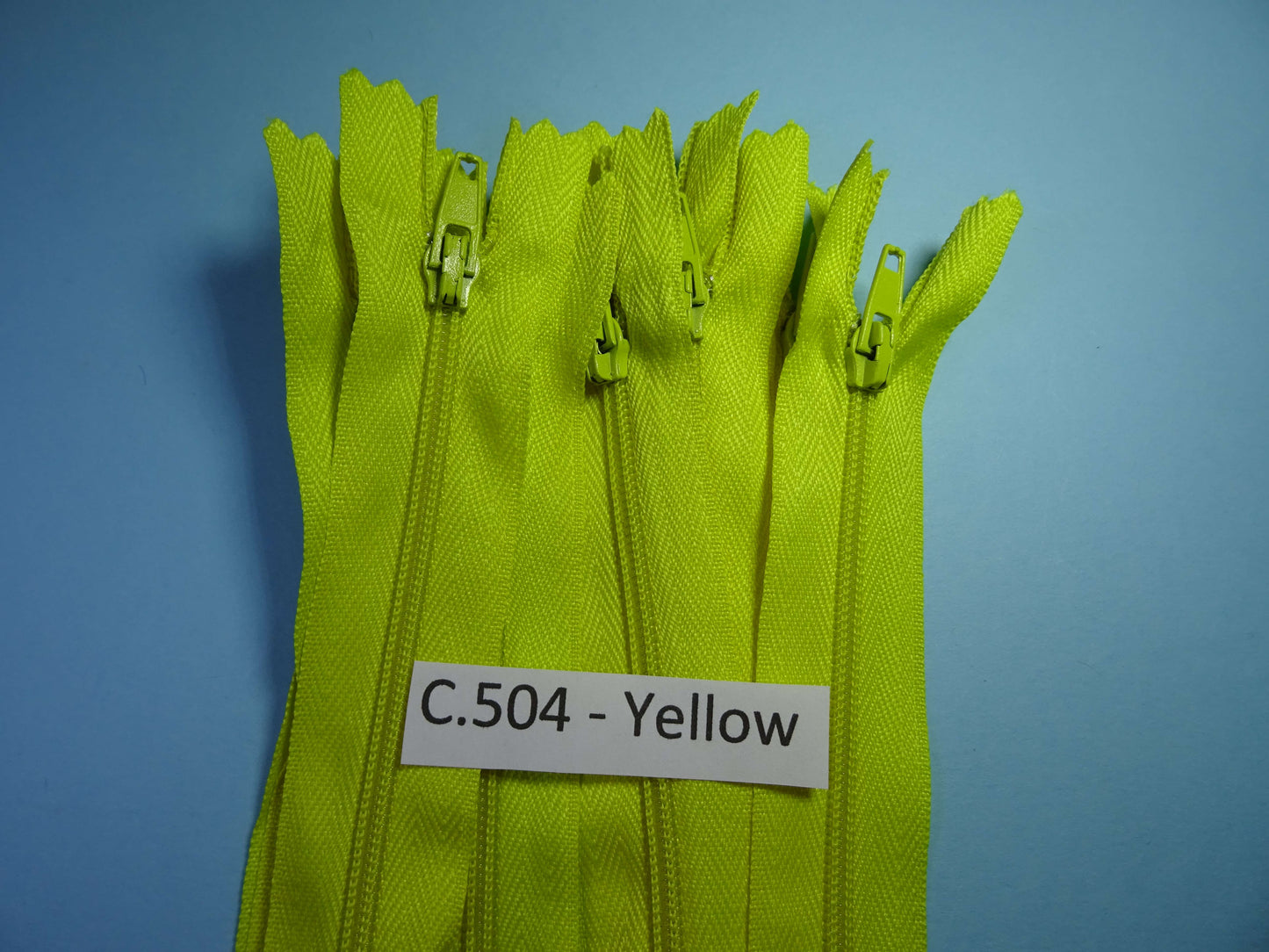 10 Closed End Zips Size 20cm / 8 inch Choice Of Colour