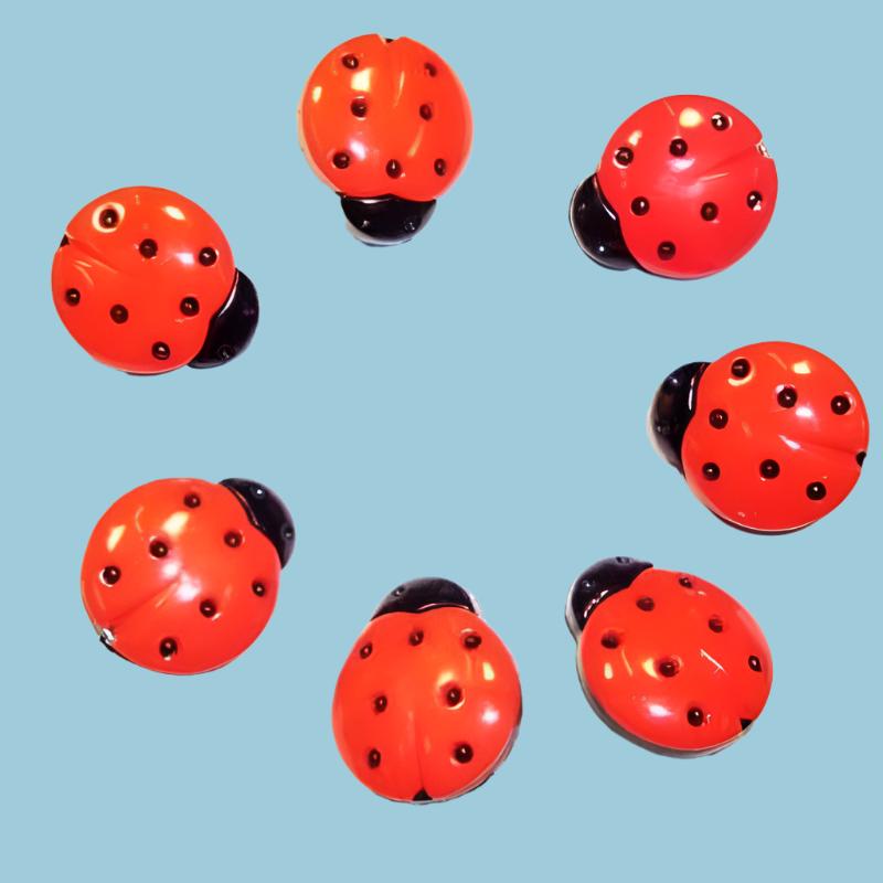 100 ladybird buttons medium 32 line size 18mmx20mm