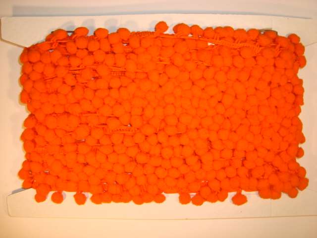 15 metres pompom fringe