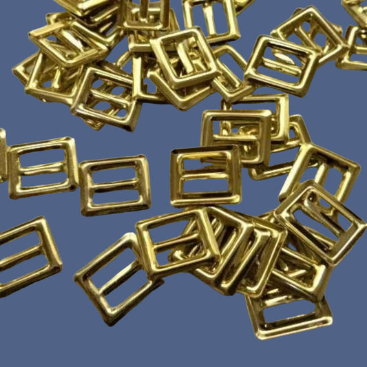 50 small gold coloured metal buckles 23mm x 20mm clearance