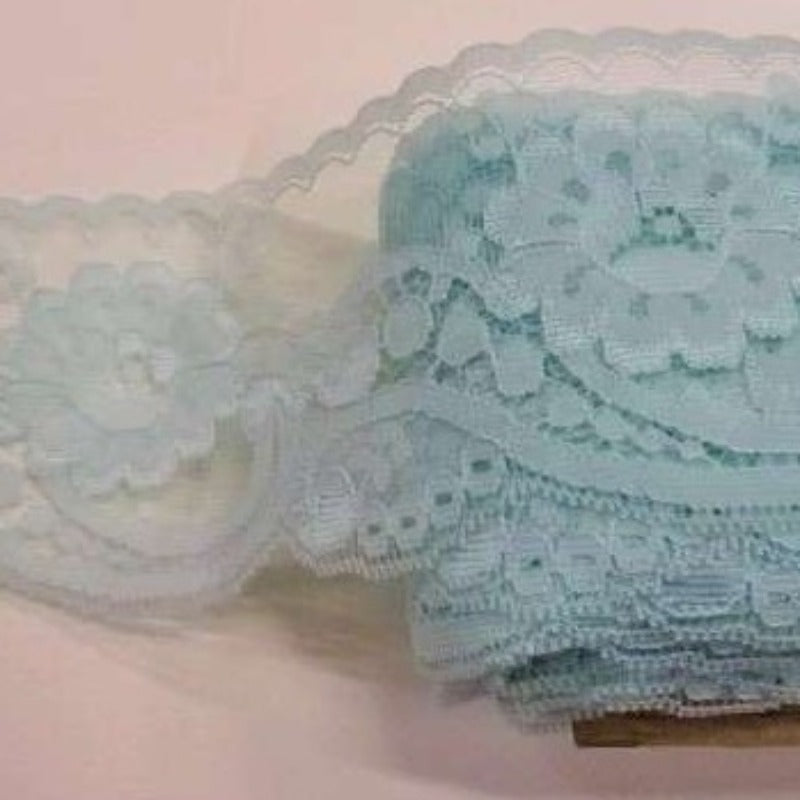 20 metres of light green lace 40mm wide clearance