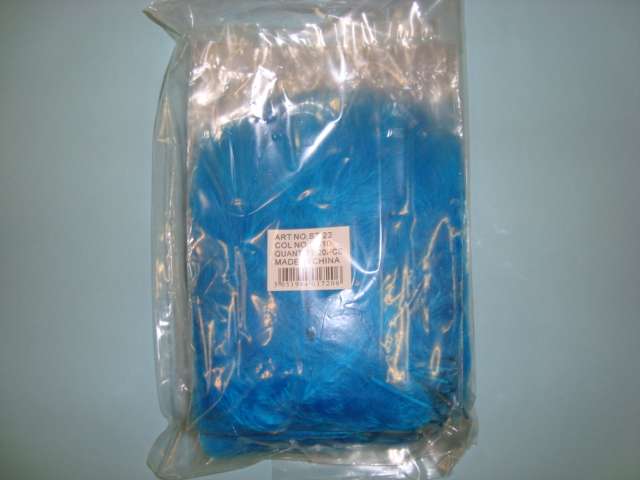 Pack of 20 small marabou feathers approximate size 13cm / 5 inch