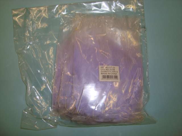 Pack of 20 small marabou feathers approximate size 13cm / 5 inch