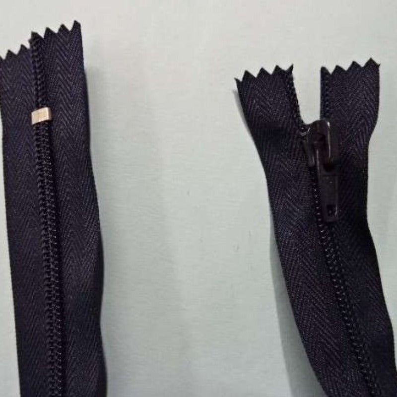 10 navy thick teeth closed end zips size 30cm / 12 inch clearance