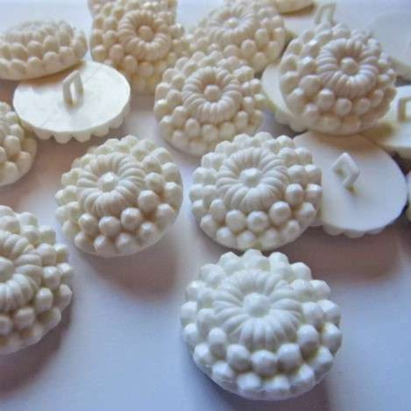 25 white patterned shank buttons 25mm clearance