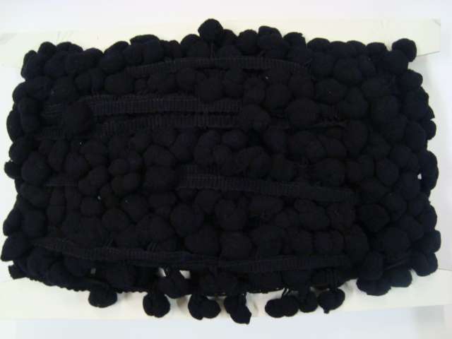 15 metres pompom fringe