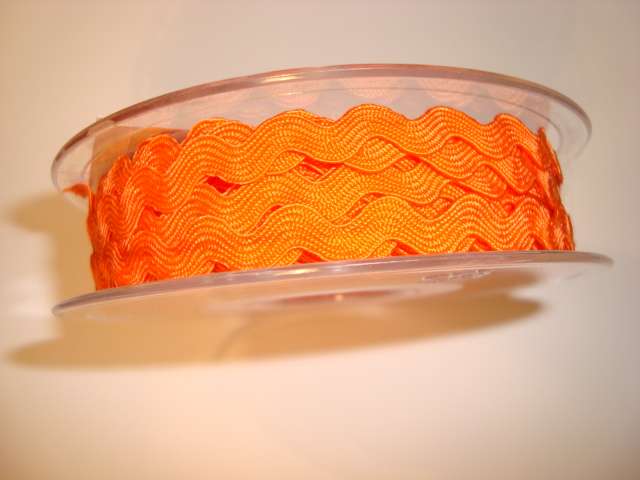 20 metre reel of Ric Rac 9mm wide choice of colour