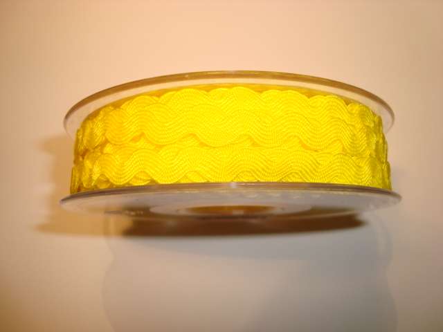 20 metre reel of Ric Rac 9mm wide choice of colour