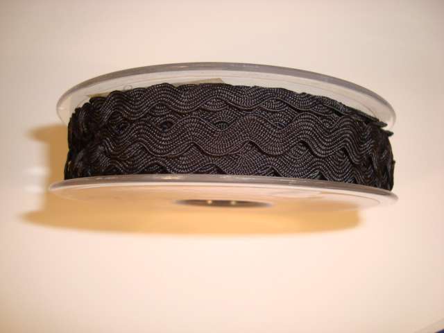 20 metre reel of Ric Rac 9mm wide choice of colour