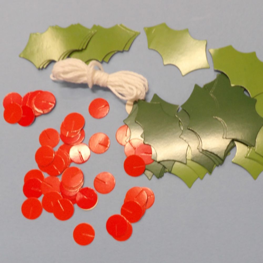 6 Cards of kit to make 14mm red card berries and 50mm green card leaves garlands each 2 metres long Simply Creative Brand