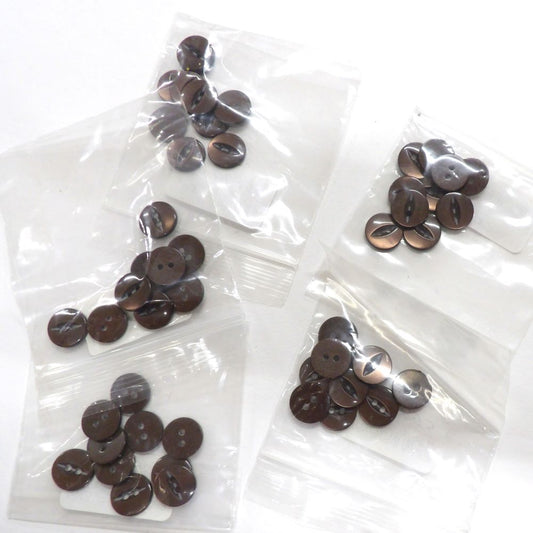 Only one lot left of 60 x bags of 10 dark brown fish eye buttons size 14mm 22 line