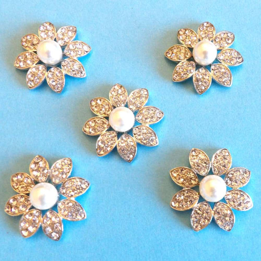 5 spike type flower with 9mm pearl and sparkly diamantes flat back size 32mm clearance