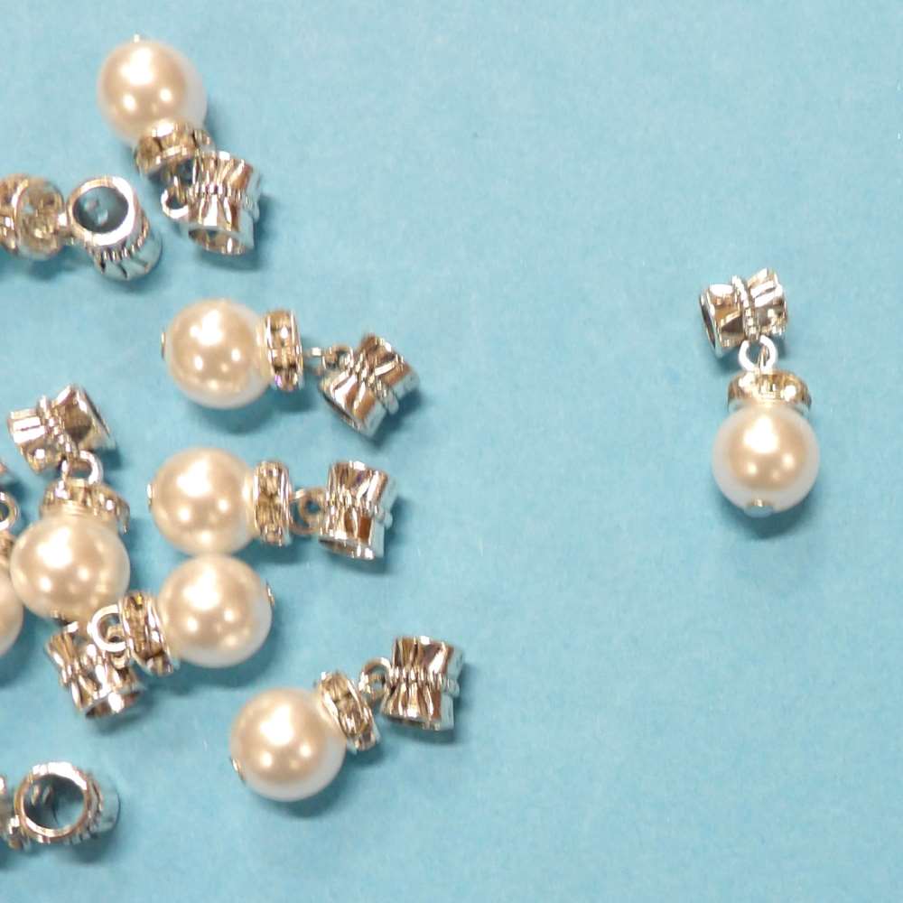 10 Single Pearl Bead Size 10mm with Diamante on a silver colour metal barrel total size 24mm clearance