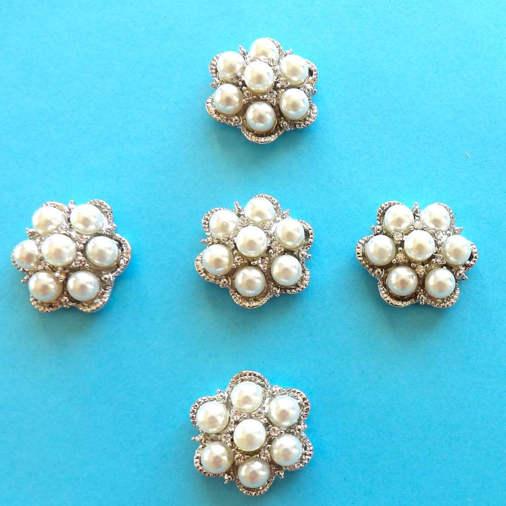 5 Diamantes and Pearl Metal Flat Back Metal Trims size 22mm clearance