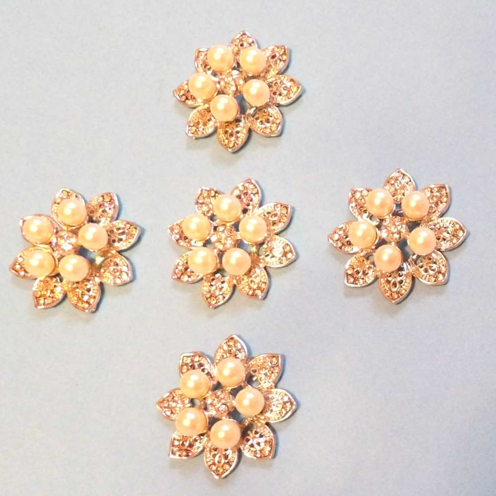 5 flower shape with sparkly diamantes and pearls flat back size 30mm clearance