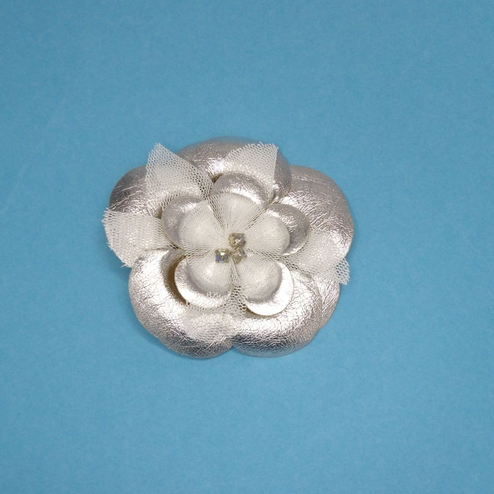 Flower Shape Silver Leatherette Type brooch with 3 diamantes in  centre size 80mm clearance