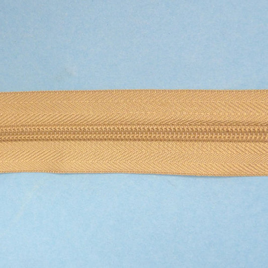 10 metres of Beige Continuous zip  on size number 5mm teeth wide loose in a bag