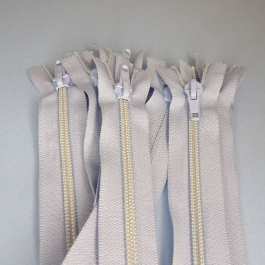10 Thick Teeth Nylon Light Blue Closed End Zip Size 16.5cm / 6.5 inch clearance