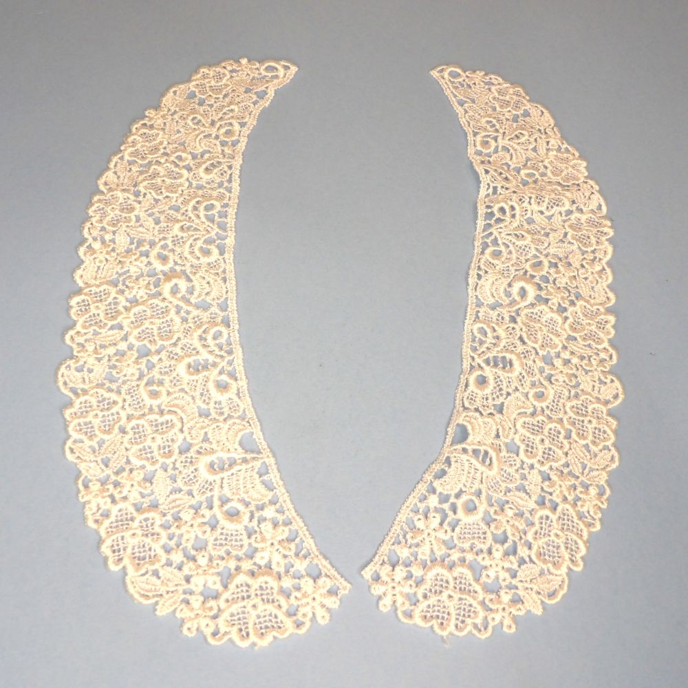 12 Pairs Of White Lace Collars Guipure Type 28cm x 7cm Each Side Clearance
