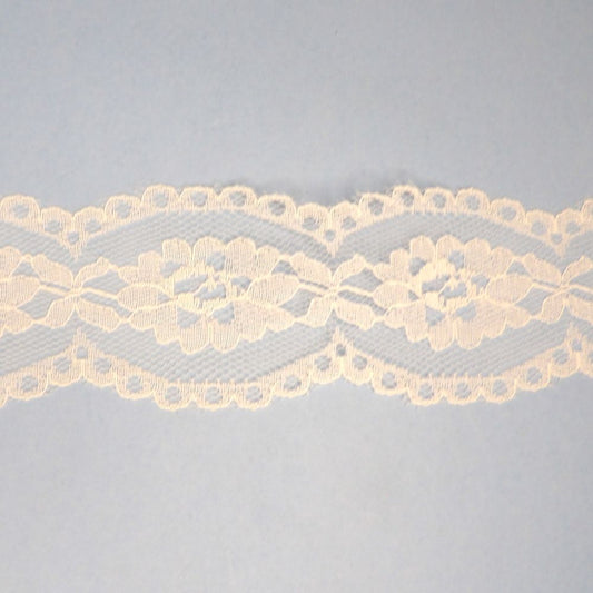 10 Metres Of Ivory Floral Lace With Double Edged Design 55mm Wide Clearance Loose In A Bag