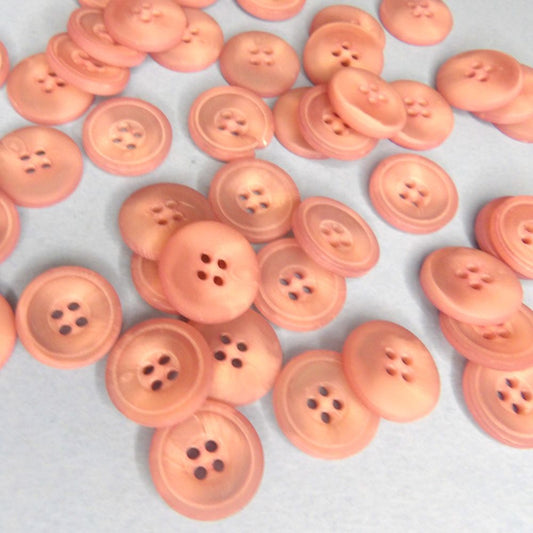 100 Lilac 4 hole Buttons 18mm Shaded Design clearance