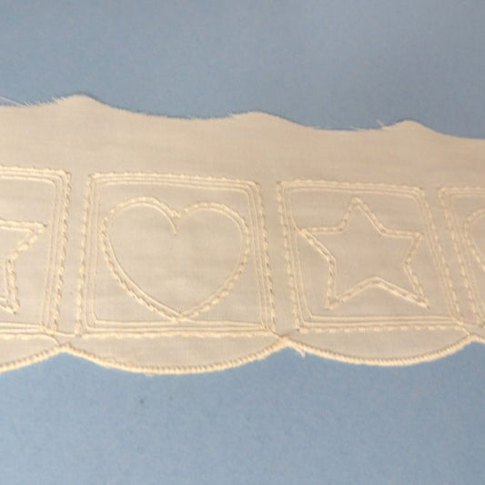 9 Metres Of Ivory Broderie Anglaise Style Lace White Ivory Stitched Heart and Star design 70mm Wide Clearance Loose In A Bag
