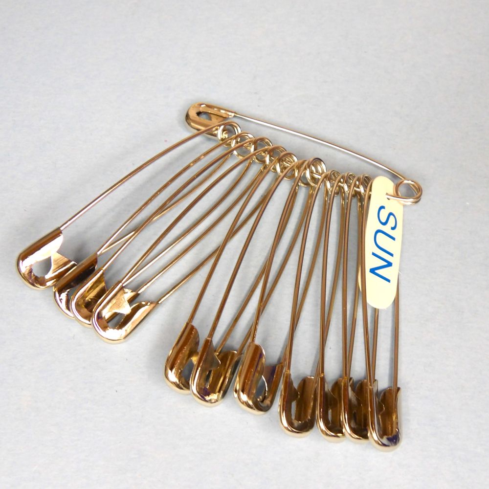 Large box of 864 assorted sizes 0,1,2, Safety Pins [ 72 bunches of 12 ] silver coloured metal