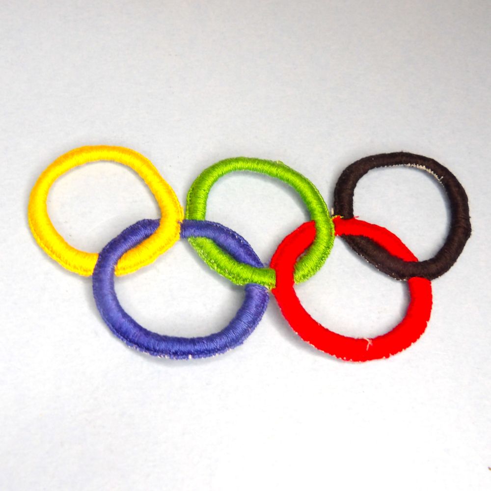 5 Bright Coloured Embroidered Rings Joined Together Design Sew On Motifs Size 11cm x 6cm Clearance