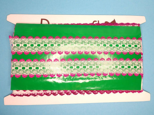 37 Metres Of White / Cerise Knitting In Lace 32mm Wide Clearance