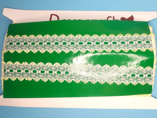48 Metres Of White / Lemon Knitting In Lace 32mm Wide Clearance