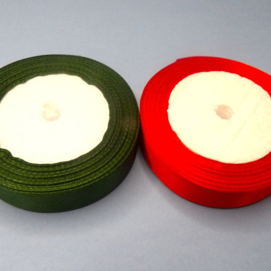 20 Metres Of Red And 20 Metres Of Green Gift Wrapping  Ribbon 20mm Wide Clearance