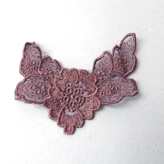 20 Plum Colour Lace Flower With Leaves Sew On Motifs Size 11cm x 4cm Clearance