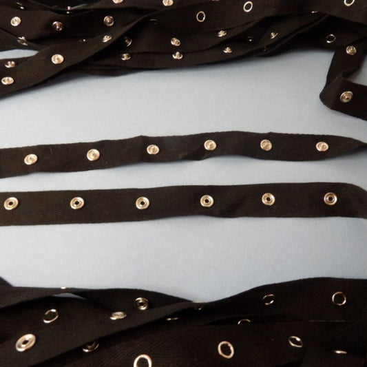 10 Metres Of Black Herringbone Poppa / Press Stud Tape With 8mm Metal Press Studs 4cm Spacing And 20mm Wide Loose In A Bag Clearance