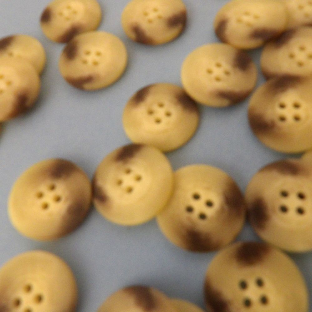 50 Aran type 4 Hole Buttons Size 18mm Clearance