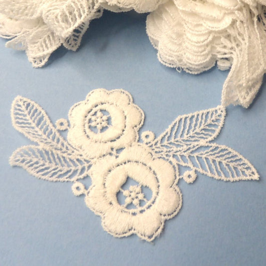 20 White Lace Double Rose Design Guipure Sew On Motifs Size 10cm x 6cm Clearance