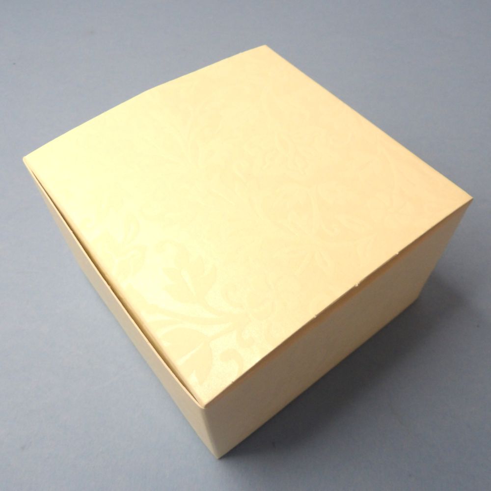 10 Ivory Gift Boxes With Raised Floral Design Flat Packed Size 13cm x 13cm x 13cm Clearance